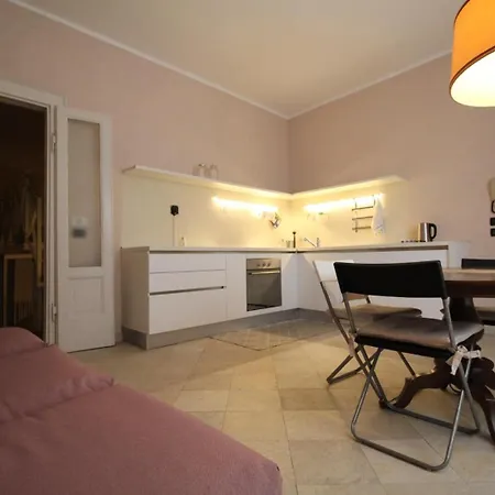 White House 6 Vakantiehuis Brescia
